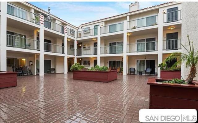 3633 Indiana St, San Diego, California 92103, 2 Bedrooms Bedrooms, ,2 BathroomsBathrooms,Condominium,For Sale,Indiana St,240028736SD