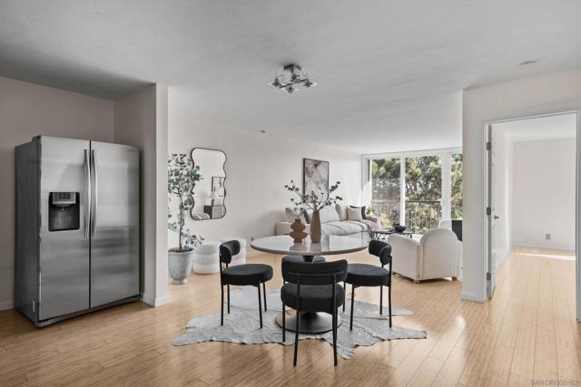 2266 Grand Ave, San Diego CA: https://media.crmls.org/mediaz/23a51a88-5606-42ea-86fc-15282229eacb.jpg