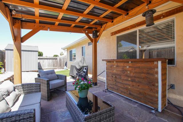2171 Spruce Drive, Hollister CA: https://media.crmls.org/mediaz/23a53261-5512-4426-be39-28d24a3379a4.jpg