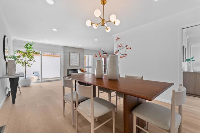 2325 Hastings Drive, Belmont CA: https://media.crmls.org/mediaz/23a58a23-e30b-4b0a-a1f7-88c99dd02020.jpg