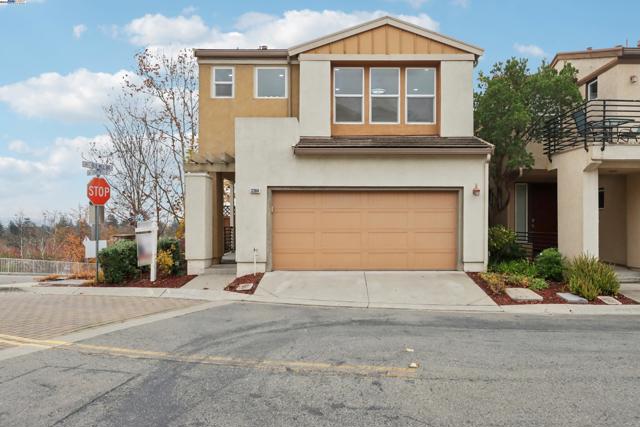 3364 Chartwell St, San Ramon CA: https://media.crmls.org/mediaz/23a59014-a24d-47a7-9c39-a18de64d56ca.jpg
