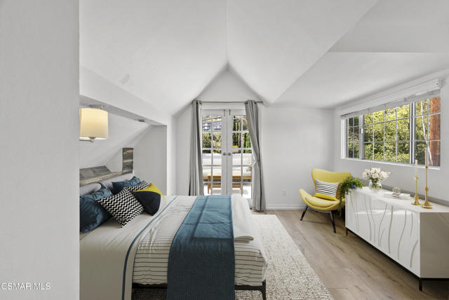 215 Pepper Road, Newbury Park CA: https://media.crmls.org/mediaz/23a5c73a-642d-4c76-847b-e266c44071fd.jpg