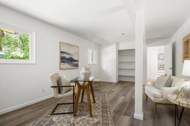 2085 Edgewood Road, Redwood City CA: https://media.crmls.org/mediaz/23a68b18-2977-437f-8bd3-f2e4f2c3fbf4.jpg