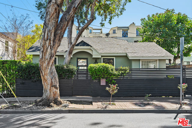 8712 Sherwood Drive photo 4
