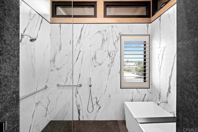 Detail Gallery Image 19 of 28 For 2677 State St #301,  Carlsbad,  CA 92008 - 2 Beds | 2/1 Baths