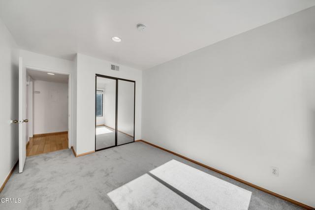 Detail Gallery Image 13 of 27 For 1940 N Highland Ave #10,  Los Angeles,  CA 90068 - 2 Beds | 2 Baths