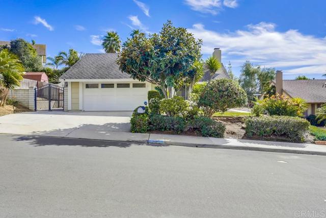 4012 Crescent Point Rd, Carlsbad, CA 92008