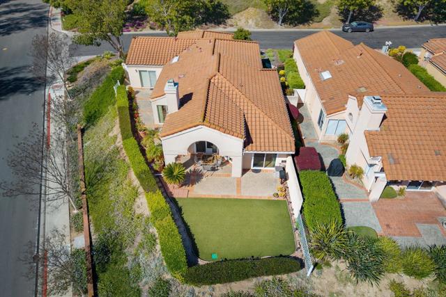 Detail Gallery Image 13 of 27 For 1749 Sawgrass, Escondido,  CA 92026 - 4 Beds | 2 Baths