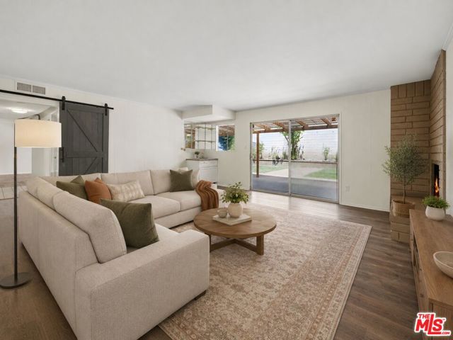 6741 Buffalo Avenue photo 11