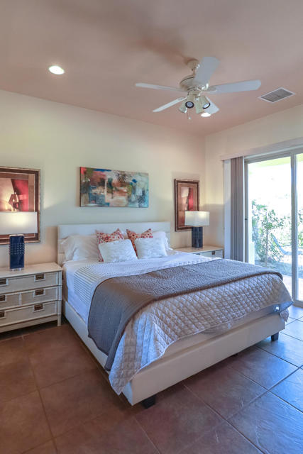 16 Villaggio Place, Rancho Mirage CA: https://media.crmls.org/mediaz/23aa68df-807f-4fc4-92f2-0afdc5da8eae.jpg