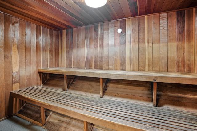2207 Caminito Cabala, La Jolla CA: https://media.crmls.org/mediaz/23abe541-5dc7-40c6-a9b1-6ea349ce13df.jpg