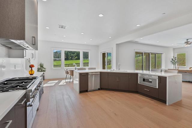 Image 8 of 65 For 8014 Kingbird Ct