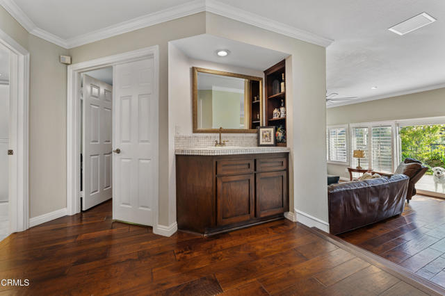 Detail Gallery Image 17 of 72 For 3153 Dragonfly St, Glendale,  CA 91206 - 4 Beds | 3 Baths