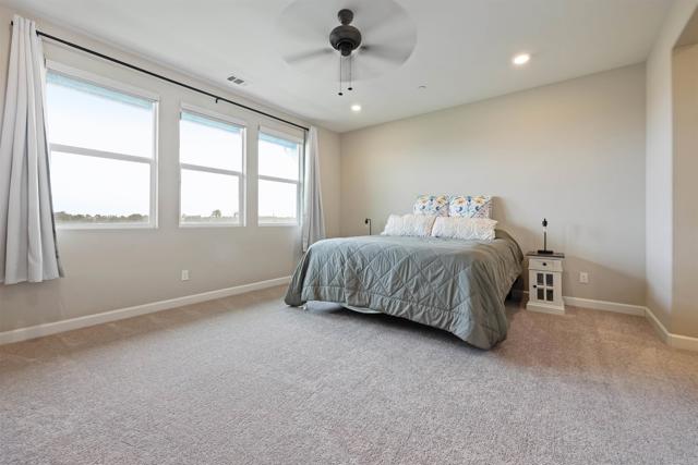 3520 Conner Way, Oceanside CA: https://media.crmls.org/mediaz/23b01036-0e47-4222-808e-09cd95b57188.jpg