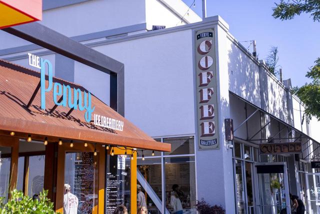 4705 Crystal Street, Capitola CA: https://media.crmls.org/mediaz/23b0e2d0-dbe5-4480-b05e-297a142ec852.jpg