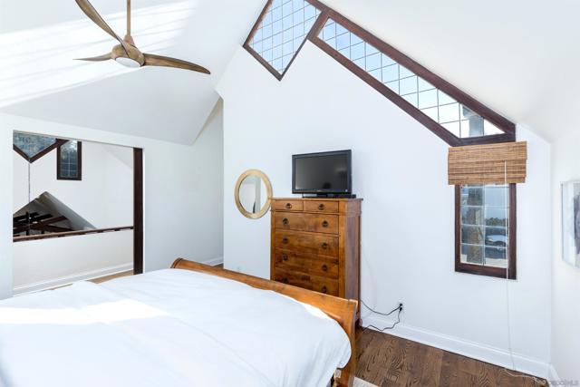 2136 Paseo Dorado, La Jolla CA: https://media.crmls.org/mediaz/23b0fcfb-76e1-4117-b865-943e1baa25cb.jpg