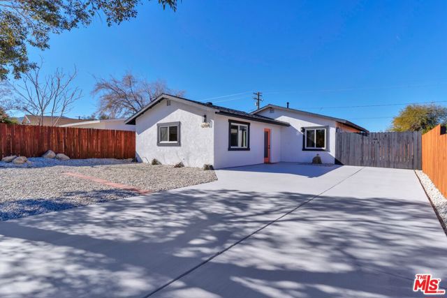 62064 Valley View Circle, Joshua Tree, California 92252, 3 Bedrooms Bedrooms, ,1 BathroomBathrooms,Single Family Residence,For Sale,Valley View,24406185