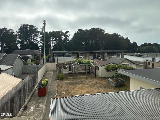 571 S Franklin Street, Fort Bragg CA: https://media.crmls.org/mediaz/23b1dce7-113b-474e-b754-f911e160db3b.jpg