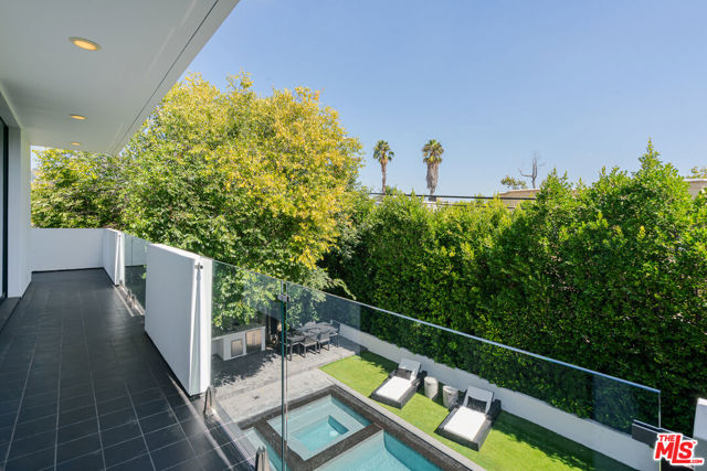 128 S Almont Drive, Los Angeles CA: https://media.crmls.org/mediaz/23b34386-7f84-489a-a8fe-d673ee00c42f.jpg