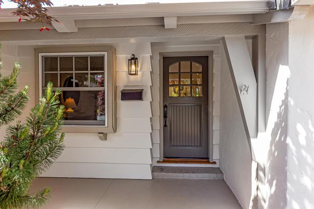 1532 Meadow Lane, Mountain View CA: https://media.crmls.org/mediaz/23b3d243-1516-4989-82f2-dca26626c7ce.jpg