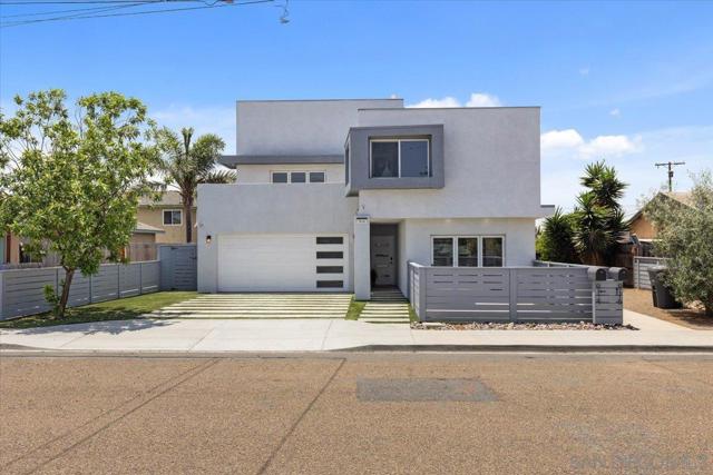 914 10th St, Imperial Beach CA: https://media.crmls.org/mediaz/23b56ed0-d0aa-44b4-bc4d-d890f843de13.jpg