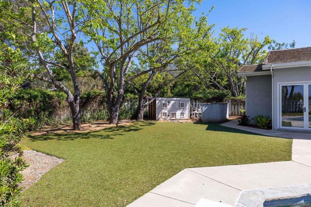 16334 Woodson View Rd, Poway CA: https://media.crmls.org/mediaz/23b5e898-ea21-4816-9bb5-3970d328f800.jpg