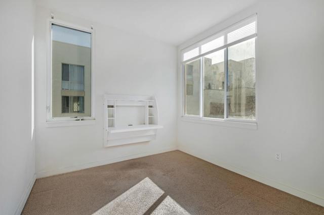 501 Hudson Avenue, San Francisco CA: https://media.crmls.org/mediaz/23b6b5b2-559b-4e08-88b9-c4419b34ac7b.jpg