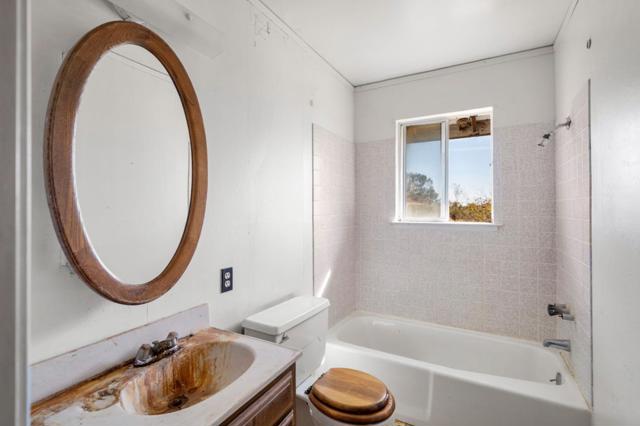 4505 4 X Ranch Road, Burson CA: https://media.crmls.org/mediaz/23b72e8a-9c91-4097-9ee8-93fd49f04638.jpg