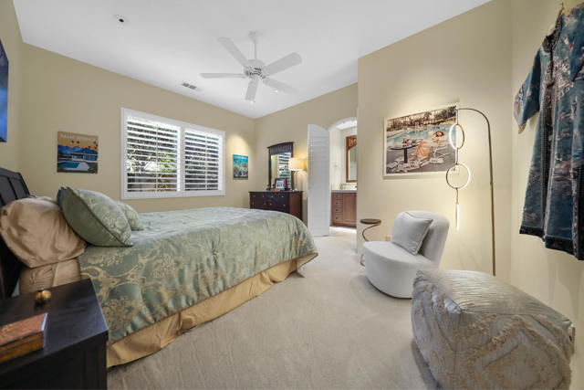 Image 31 of 49 For 45461 Espinazo Street