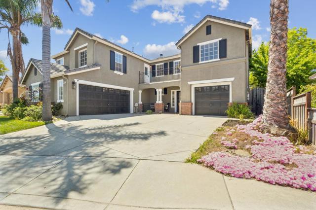 6371 Blackberry Court, Gilroy CA: https://media.crmls.org/mediaz/23b9244b-29fa-43be-850f-885d591efcff.jpg