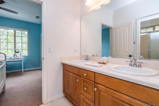 5621 Shasta Daisy Trl, San Diego CA: https://media.crmls.org/mediaz/23b98780-0754-43de-a71d-d78a446d48a5.jpg