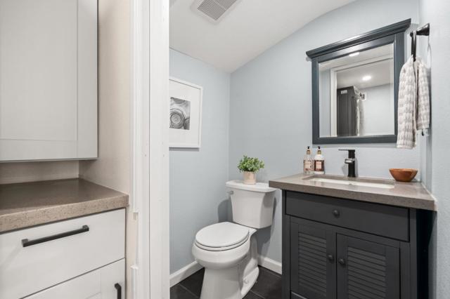 8124 Greenly Drive, Oakland CA: https://media.crmls.org/mediaz/23ba691a-2d4c-4d57-b206-2b79bfeafda1.jpg