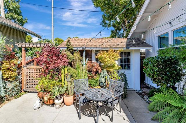 30 W Lake Avenue, Watsonville CA: https://media.crmls.org/mediaz/23bac8fb-c34d-4b20-bc56-536f7fac5df3.jpg