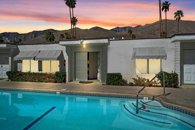 1595 S Indian Trail, Palm Springs CA: https://media.crmls.org/mediaz/23baf85a-3a9f-4116-b865-64b2b82e475c.jpg