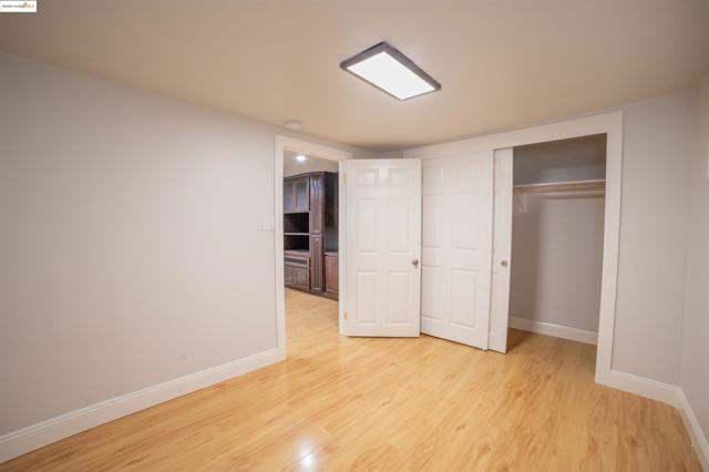 3517 Allendale Ave, Oakland CA: https://media.crmls.org/mediaz/23baffca-ba0d-4198-99d2-33d42798173d.jpg