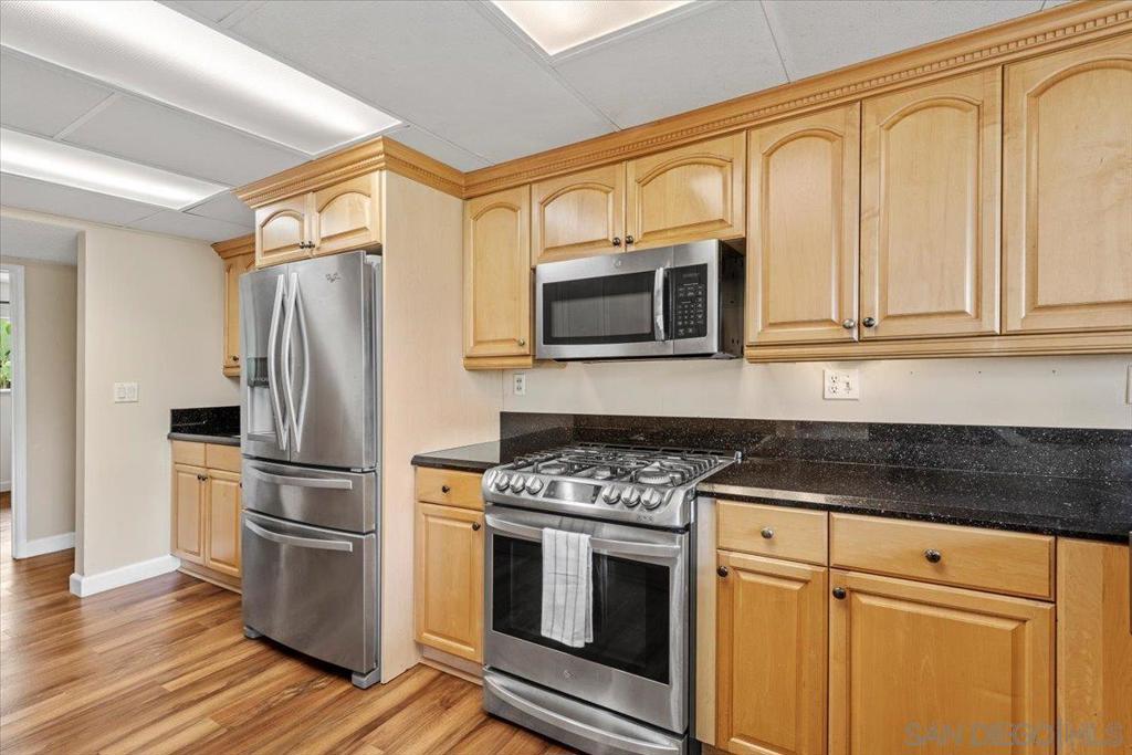 MLS #250041123SD image #27