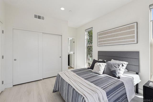 5970 Shaw Lopez Row, San Diego CA: https://media.crmls.org/mediaz/23bc579c-eeda-4941-899e-7c983f81085a.jpg