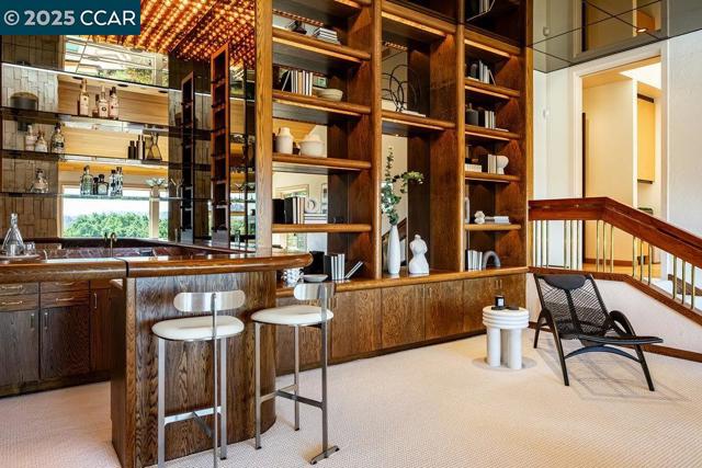 1177 Estates Dr, Lafayette CA: https://media.crmls.org/mediaz/23bce8d9-801f-4852-bf90-8994da0c7c87.jpg
