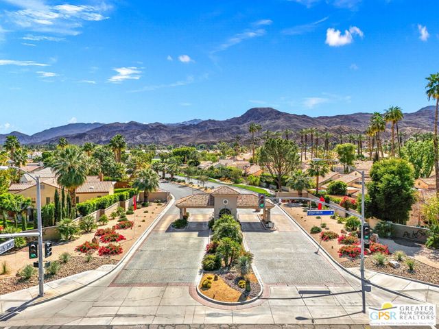 36277 Corta Aguila, Cathedral City CA: https://media.crmls.org/mediaz/23bd2939-b008-482f-8fdb-1d6672911789.jpg