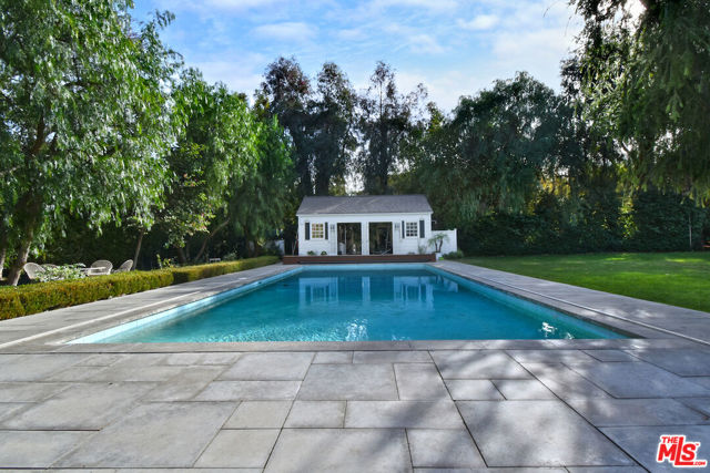 4444 Libbit Avenue, Encino CA: https://media.crmls.org/mediaz/23bf289c-f31d-4734-ad49-3bef50df3f9a.jpg