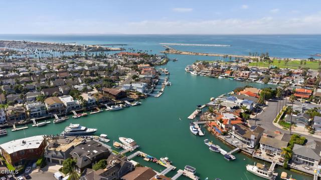 2833 Sailor Avenue, Ventura CA: https://media.crmls.org/mediaz/23bf2c5e-75c1-4f2f-81c9-e396bf4d8ac3.jpg