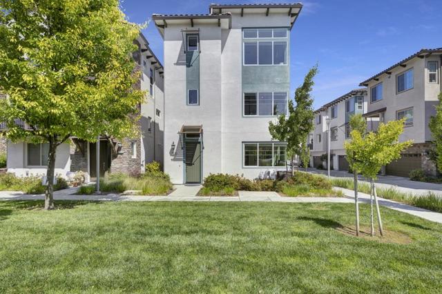 3079 Manuel Loop, San Jose CA: https://media.crmls.org/mediaz/23bf7801-5849-45b8-8147-4b518446c04e.jpg