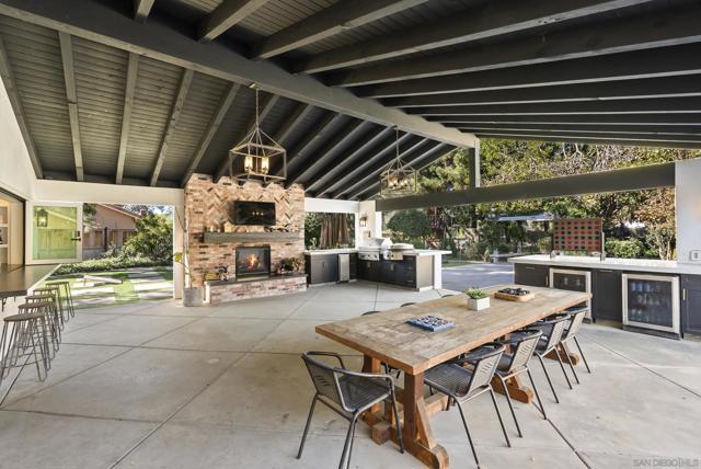 14224 Harrow Place, Poway CA: https://media.crmls.org/mediaz/23c038b0-7416-463c-bfd8-0d2916d5c52c.jpg