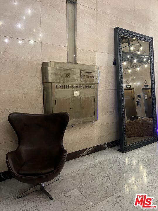 460 S Spring Street, Los Angeles CA: https://media.crmls.org/mediaz/23c0cdfd-95c5-4735-b075-fafcb19ee443.jpg