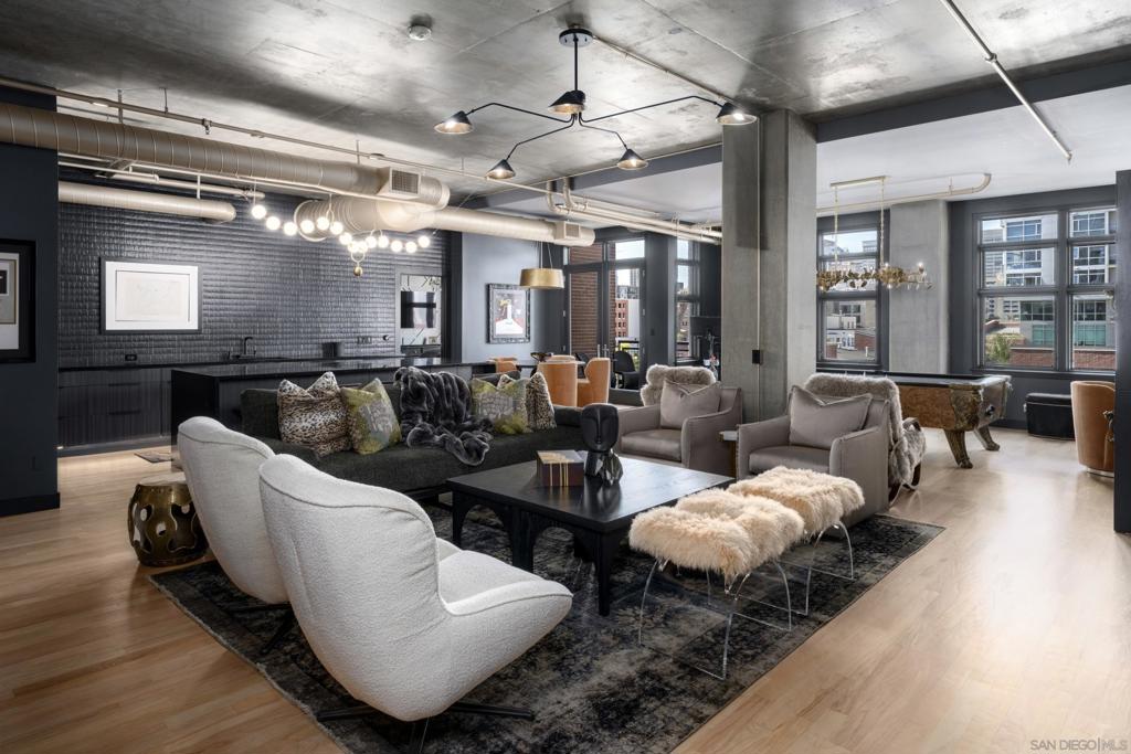 877 Island Ave #402