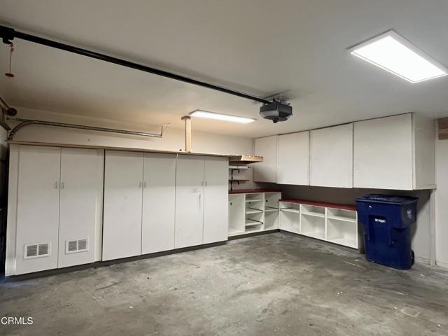 Detail Gallery Image 23 of 29 For 677 County Square Dr, Ventura,  CA 93003 - 2 Beds | 2/1 Baths