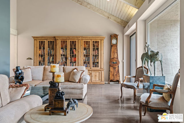 138 Desert West, Rancho Mirage CA: https://media.crmls.org/mediaz/23c1b2e0-058a-4217-873a-ad3ce0d9e4c0.jpg