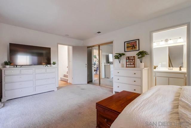 185 Corte Helena Avenue, Chula Vista CA: https://media.crmls.org/mediaz/23c1d2b2-2dee-487a-a5f2-d6630060424f.jpg