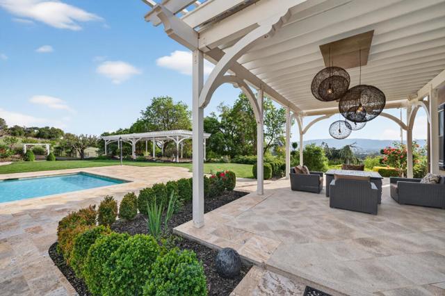 9540 Via Del Oro, Gilroy CA: https://media.crmls.org/mediaz/23c2273b-7db7-42b8-813d-0efb0eaadd7d.jpg