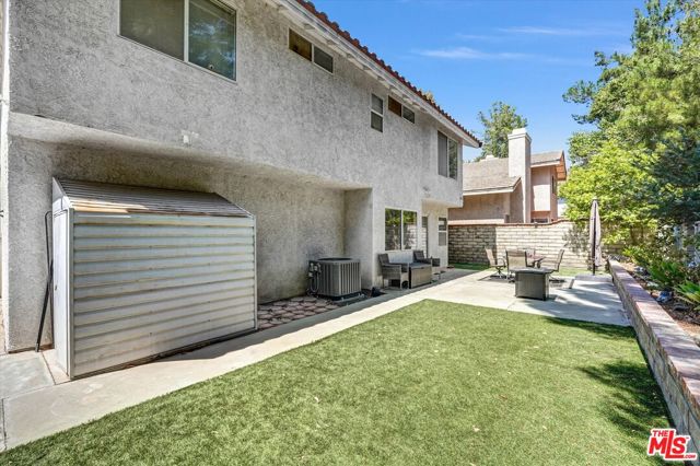 27632 Kevin Place, Santa Clarita CA: https://media.crmls.org/mediaz/23c2ca82-6b86-474d-95d3-0cd846b97eba.jpg